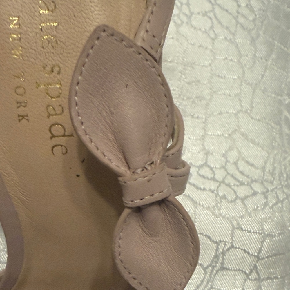 Kate Spade Black and Blush Heels. - Picture 11 of 12